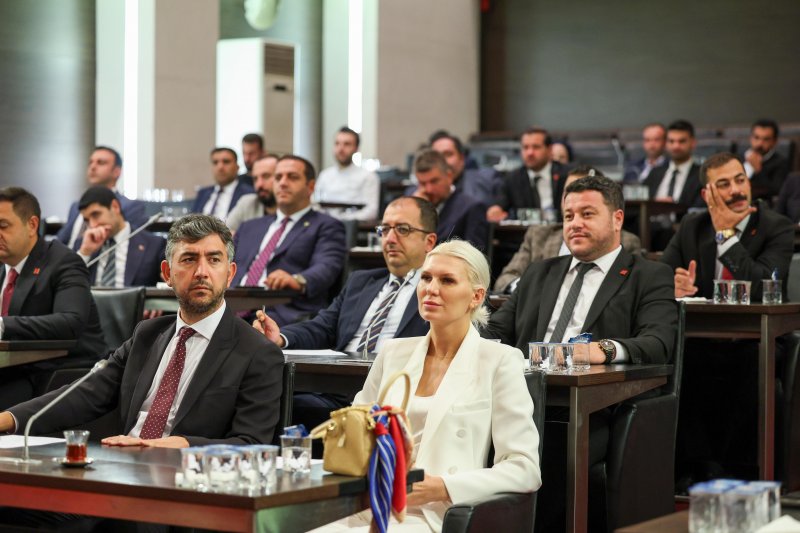 CHP’nin 101. Yıl Dönümü Kutlamalarında Genç Belediye Başkanlarına Vurgu