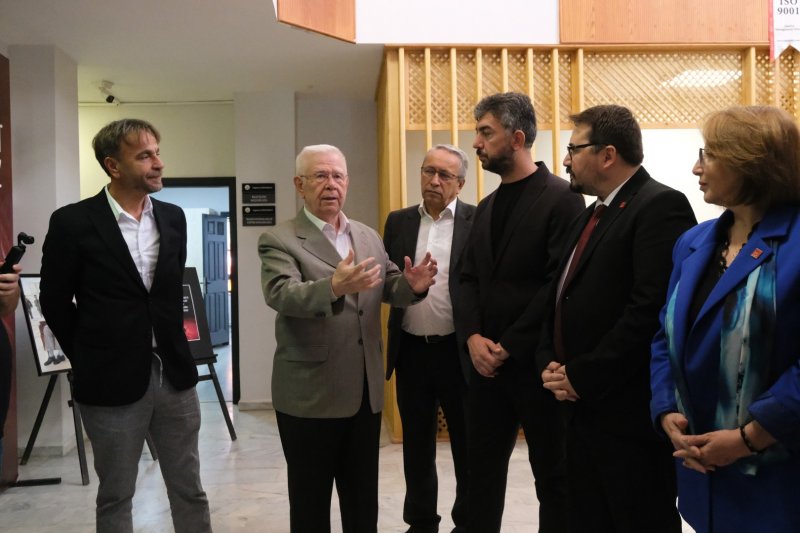 Sapanca’da “Atatürk ve Cumhuriyet” Temalı Resim Sergisi